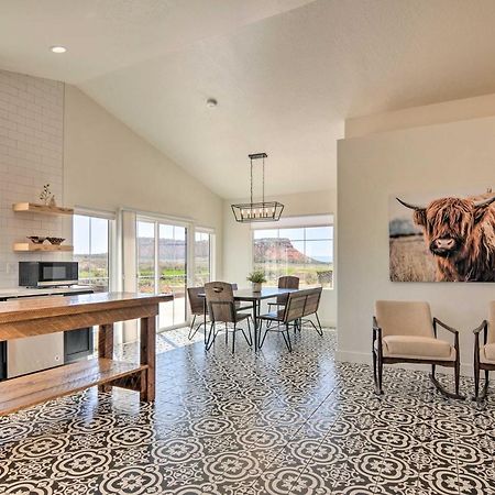 Modern Ranch House With Fire Pit And Valley Views 卡纳布 外观 照片