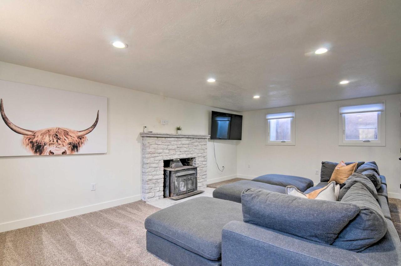 Modern Ranch House With Fire Pit And Valley Views 卡纳布 外观 照片