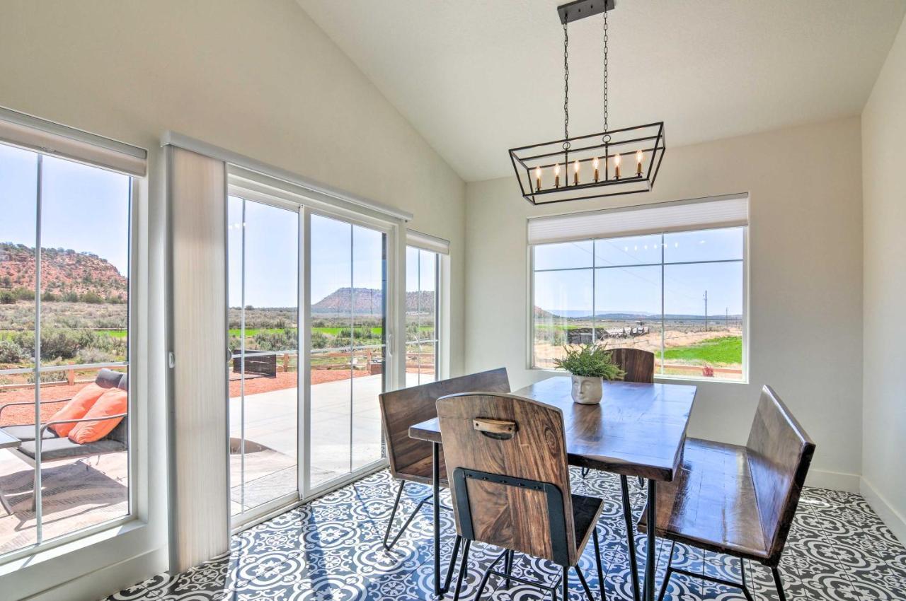 Modern Ranch House With Fire Pit And Valley Views 卡纳布 外观 照片